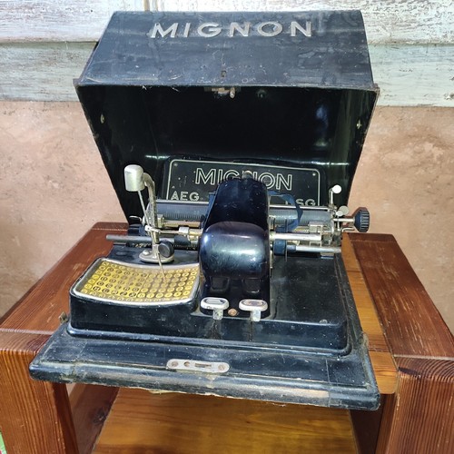 Machine écrire type writer - Écrire,